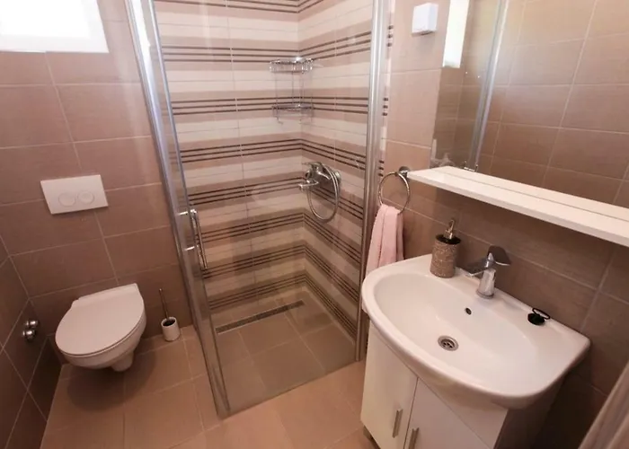 Robinson Nino Tatil Evi *