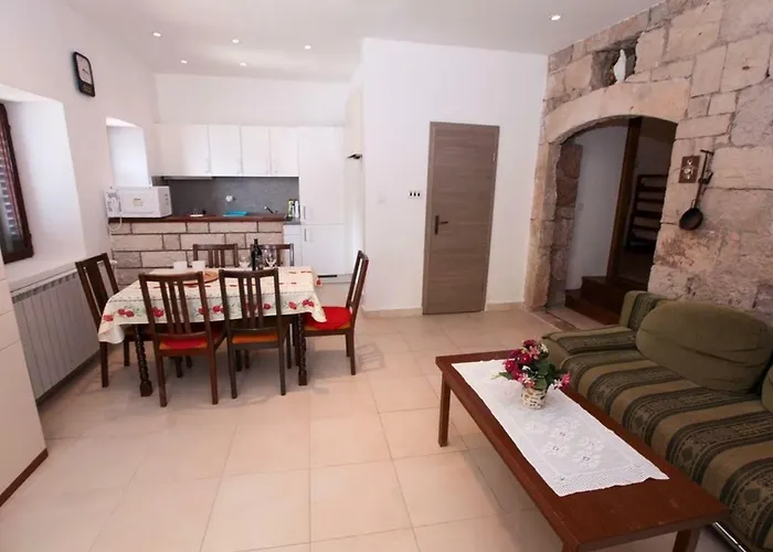 Robinson Nino Tatil Evi Bogomolje